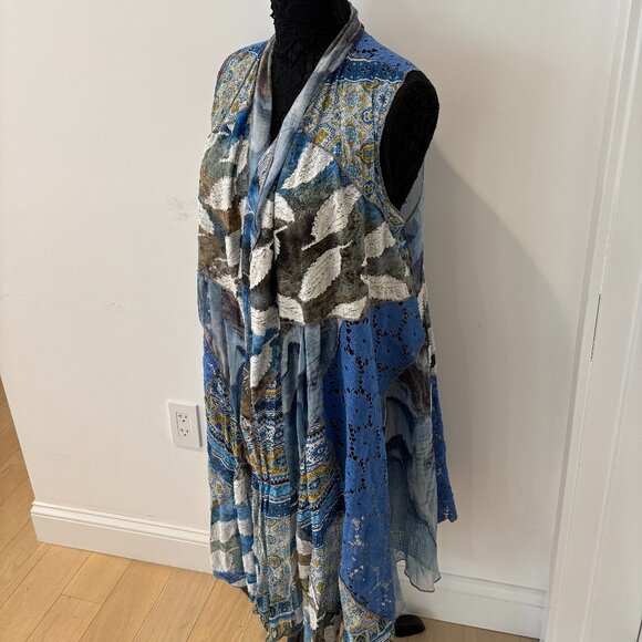 Bohemian patchwork sleeveless vest in blue, white, and gold, one size - Picture 1 of 11